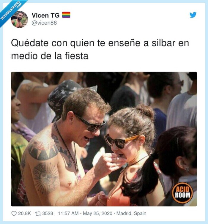 enseñar,silbar,fiesta,pasti