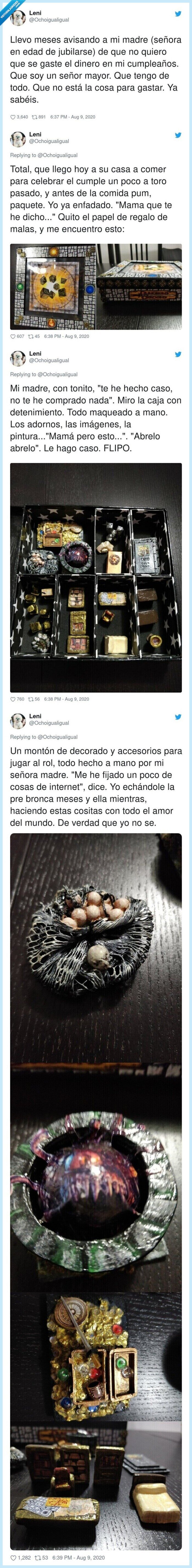 madre,regalo,hijo,rol,dinero