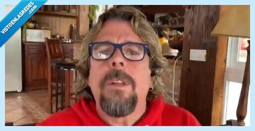 726338 - Un médico se gana el aplauso de Twitter por dejar en evidencia a Juan Muñoz (Cruz y Raya) respondiendo a su peligroso mensaje contra las restricciones por covid, por @javierpadillab