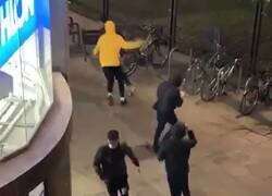 Enlace a Las imágenes del robo de Barcelona que Dreamworks no quiere que veas, por @elquxu