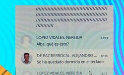 Enlace a Una compañera empieza a escribir cosas rarísimas en el chat de la clase online y el motivo es de lo más inesperado, por @albaricoque01