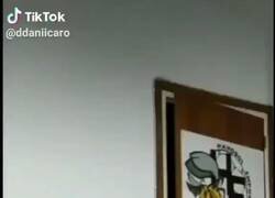 Enlace a Así sí que da orgullo sentirse español, por @epsicore_