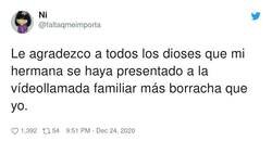 Enlace a Qué gran familia, por @faltaqmeimporta