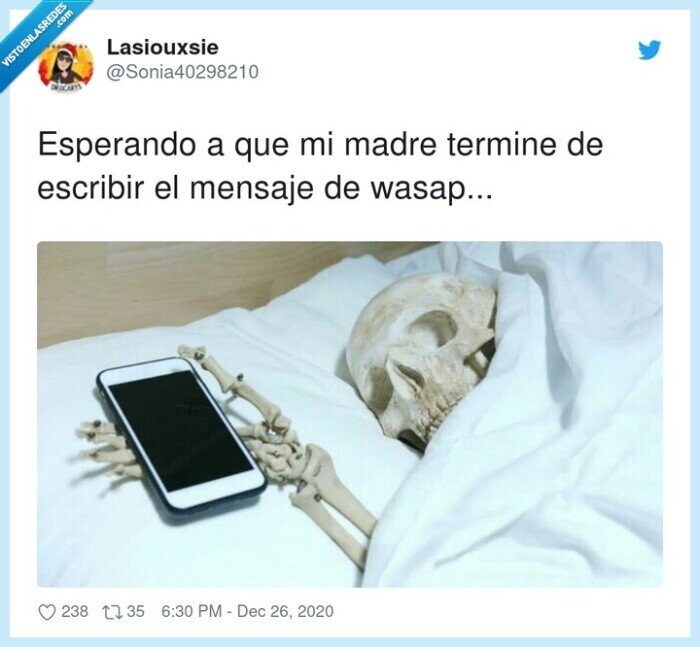 esperando,escribir,termine,mensaje,madre,whatsapp