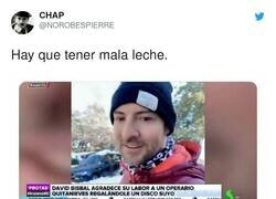 Enlace a Como rascador de hielo para los cristales del coche va de lujo, por @NOROBESPIERRE