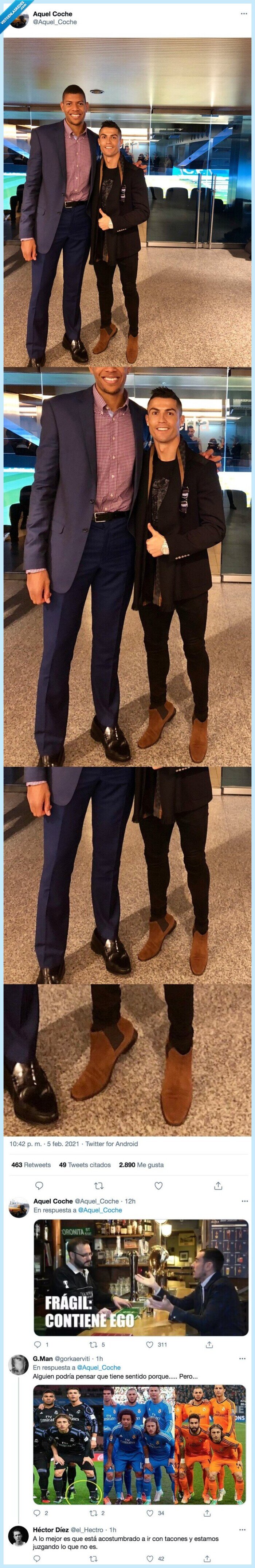 cristiano ronaldo,alto,bajito,de puntillas