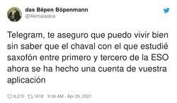 Enlace a Cada día aparece alguien nuevo, por @Akmaiaskia