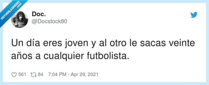 futbolista,veinte años,joven,sacar