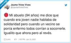 Enlace a Solidaridad de cara a la galería, me hago un selfie postureando, lo difundo por las redes sociales, por @JaumeVivesVives