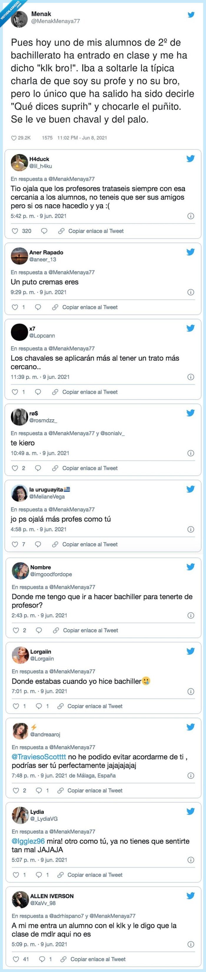 bachillerato,chocarle,soltarle,decirle,alumnos,puñito