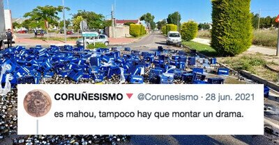 919856 - Un camión lleno de botellines de cerveza vuelca y el drama inunda las redes sociales