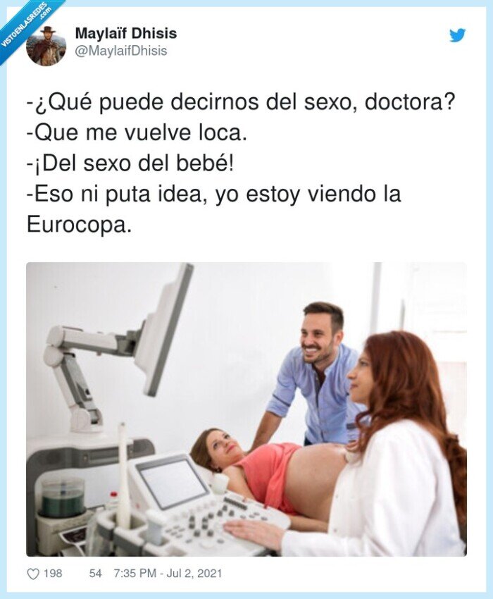 eurocopa,doctora,viendo,bebé