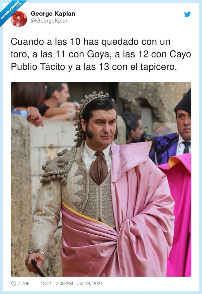 tapicero,publio tácito,torero,ropas,vestimentas,toro