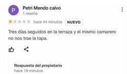 Enlace a Un cliente se queja de que el camarero no le sirve una tapa y la respuesta del propietario del bar le deja totalmente por los suelos, por @soycamarero
