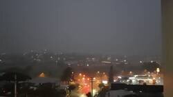 Enlace a Cuando quieres grabar una tormenta eléctrica desde la seguridad de la distancia pero te cae un rayo justo encima, por @KrITIK4L