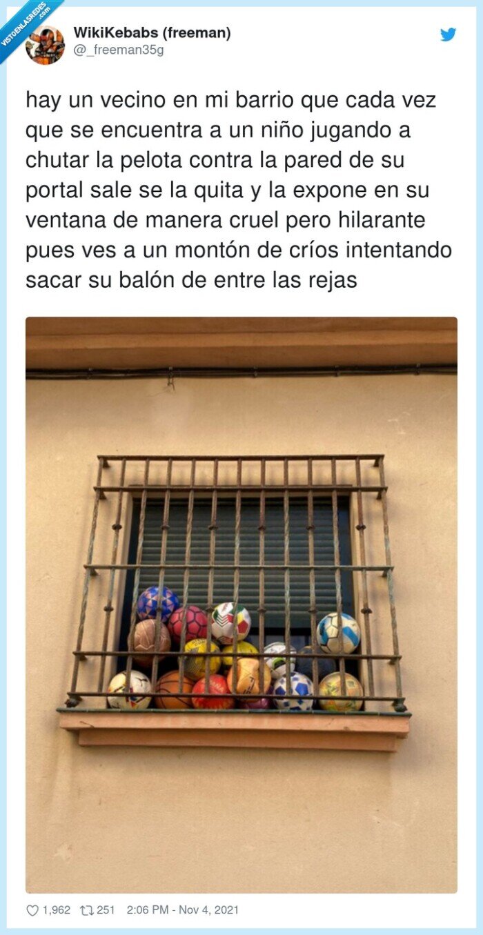 pelota,ventana,rejas