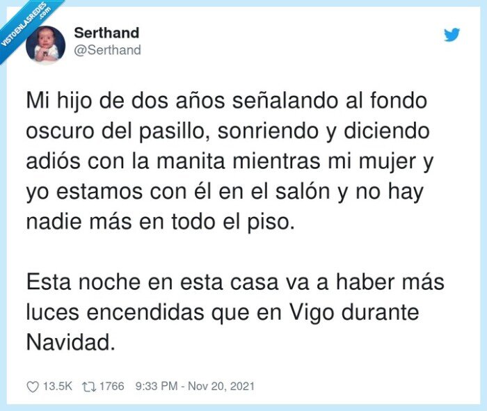 señalar,encendidas,sonriendo,niño,espíritus,pasillo,diciendo