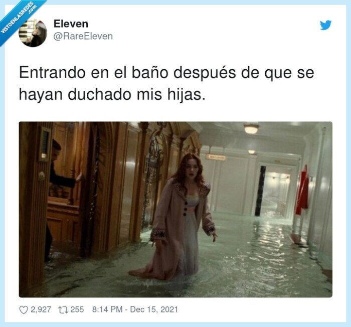 entrar,duchado,baño,inundación,hijas