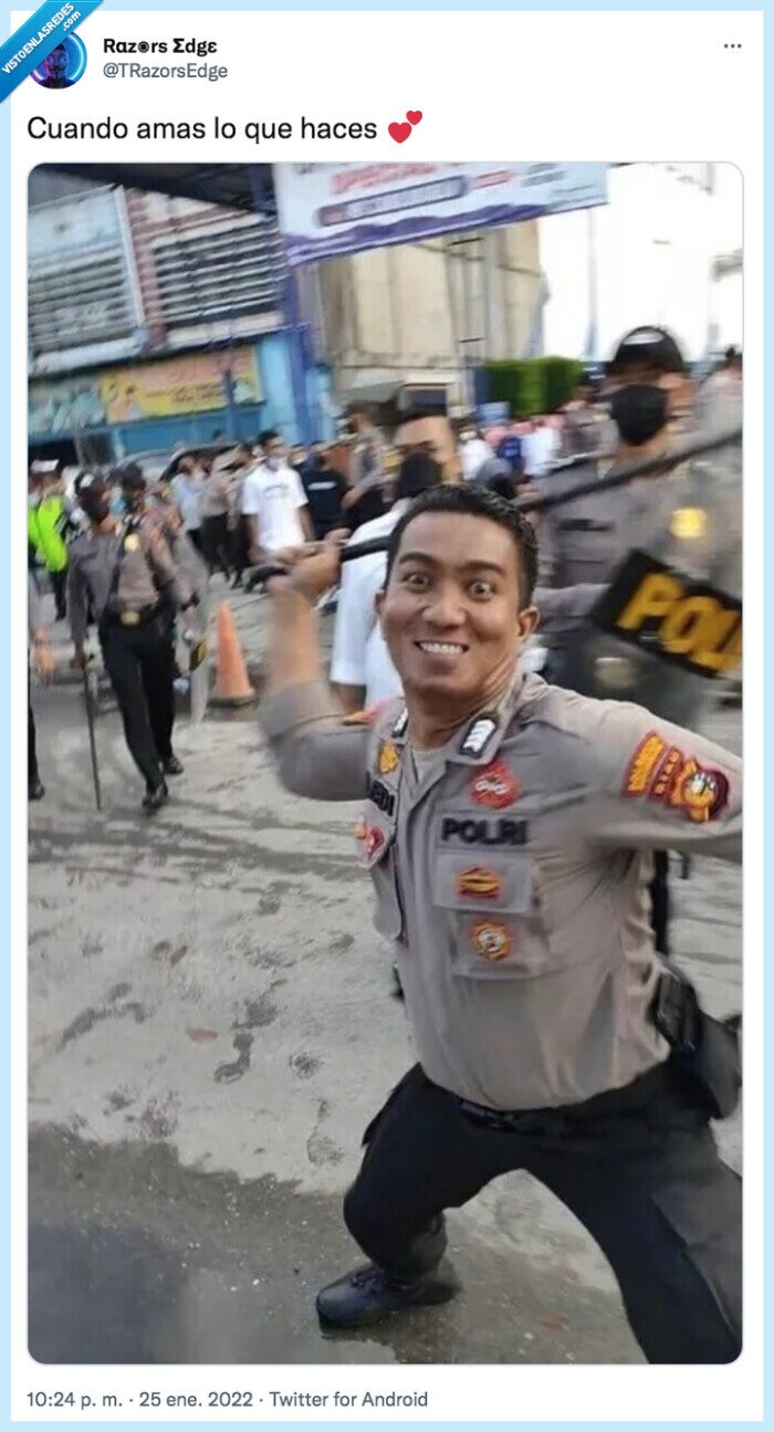 polic&iacute;a,repartir,leches,trabajo