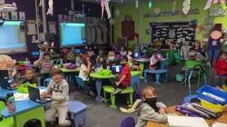 Enlace a Así es cómo reaccionan los niños en Las Vegas cuando les dicen que no tienen que llevar más mascarilla