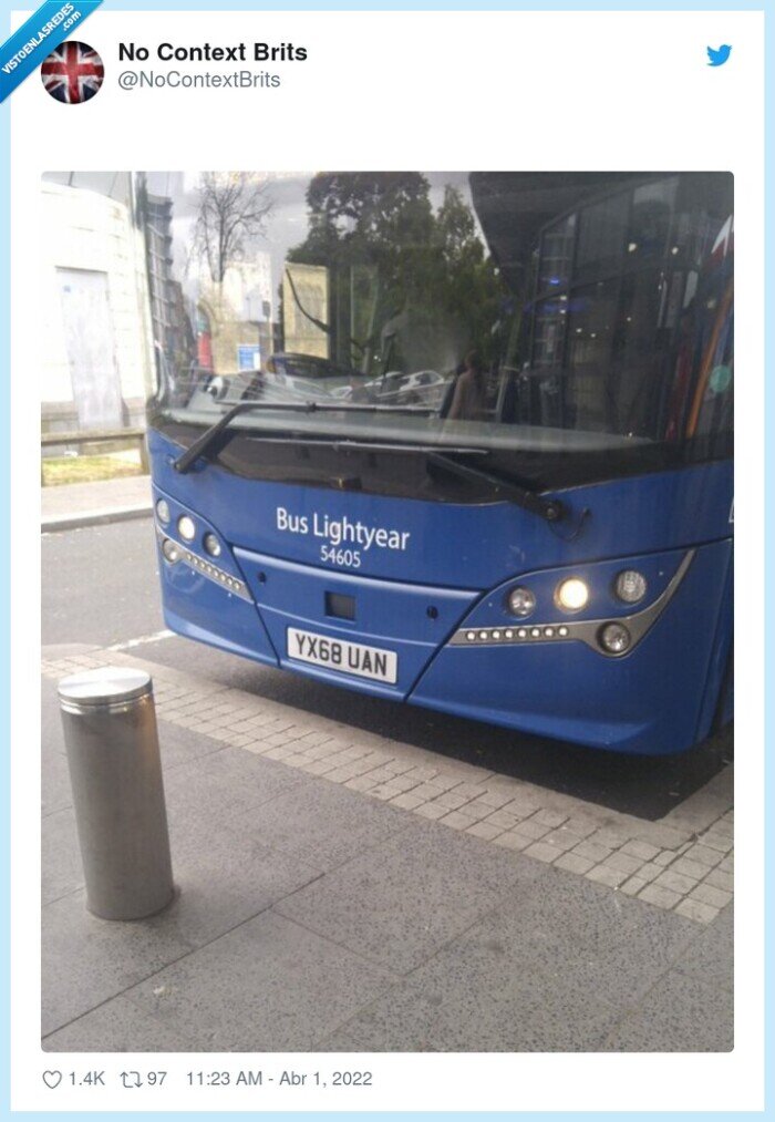 bus lightyear,autobús,lightyear,buzz