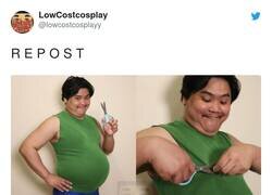 Enlace a Este tío es muy grande, por @lowcostcosplayy