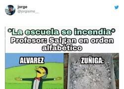 Enlace a Martínez mordiéndose las uñas, por @jorgisimo__