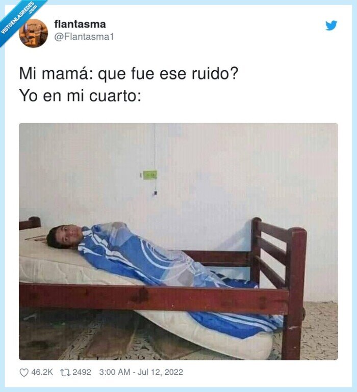cuarto,mamá,ruido,cama