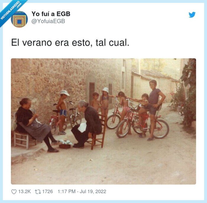 verano,niños,abuelas,pueblo,bicis,jugar