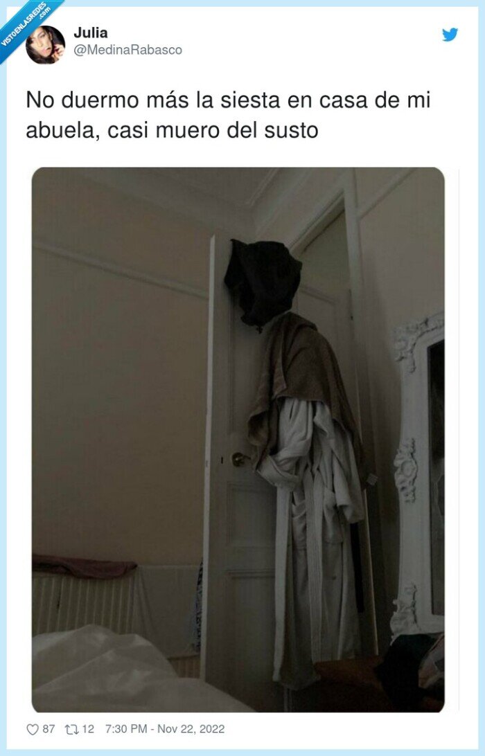 abuela,dormir,siesta,muero,susto