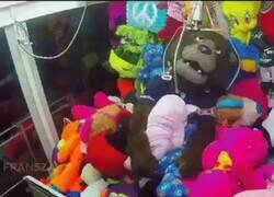 Enlace a Ataque al corazón, por @StrangestMedia