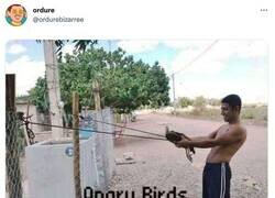 Enlace a La peli real action de Angry Birds, por @ordurebizarree