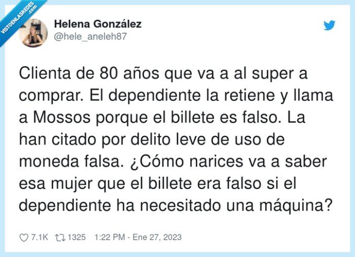 dependiente,necesitado,máquina,billete,narices,clienta