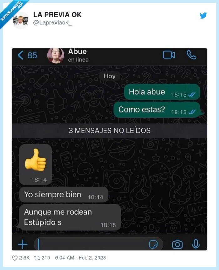 abuela,rodeada,estupidos