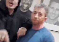 Enlace a Tienen una especial fijación por eso, por @galiindo13