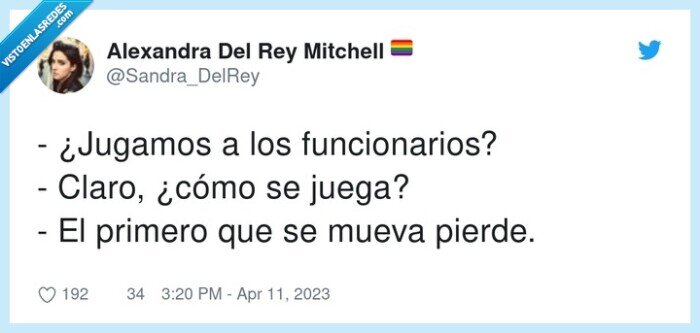 funcionarios,jugar,moverse