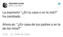 Enlace a Hay que ver cómo cambian los cuentos Caperucita, por @Doc_Hannibal