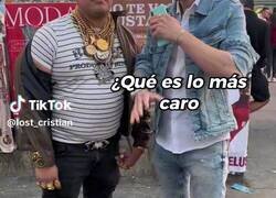 Enlace a Personajes así no los ves cada día por la calle