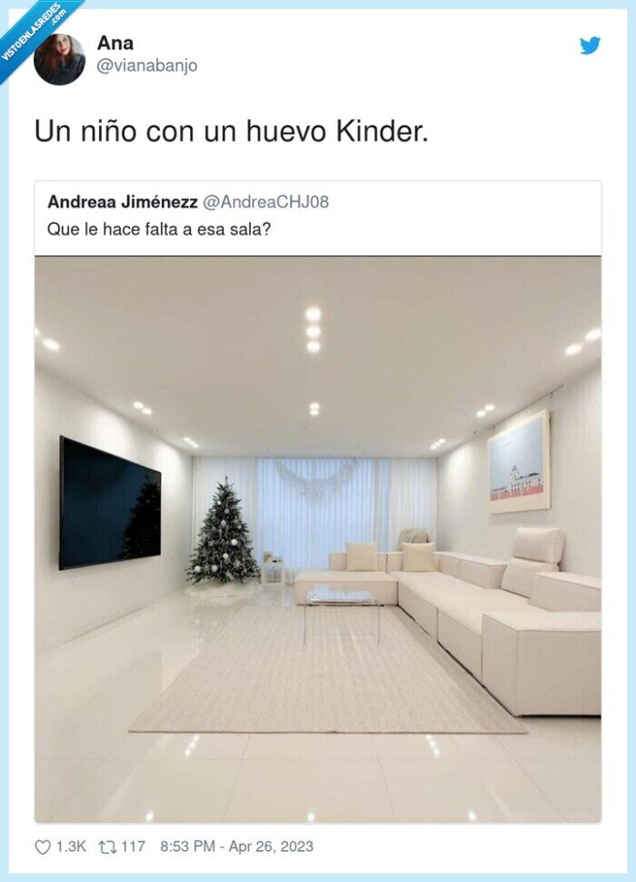 huevo kinder,niño,piso,blanco