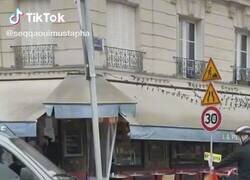 Enlace a Tengo un nuevo héroe, por @menchubasquero