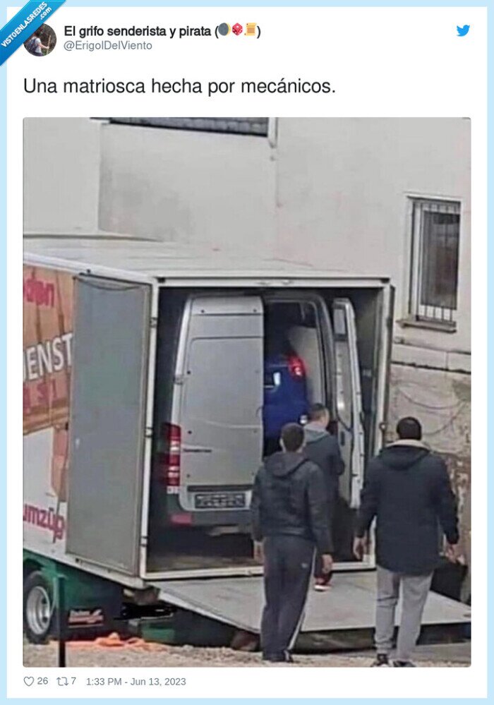 mecánicos,matriosca,camion