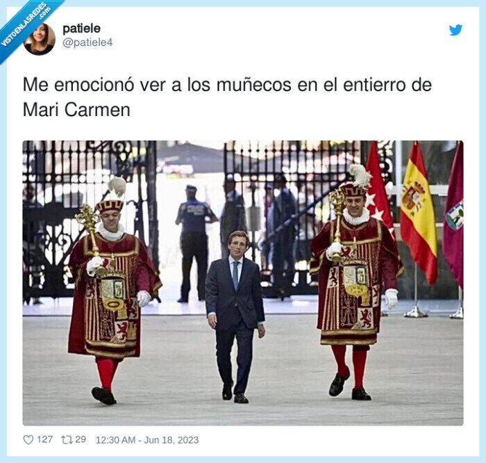 emocionó,muñecos,entierro,mari carmen,almeida