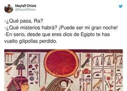 Enlace a ¿Qué pasa, Ra? por @MaylaifDhisis