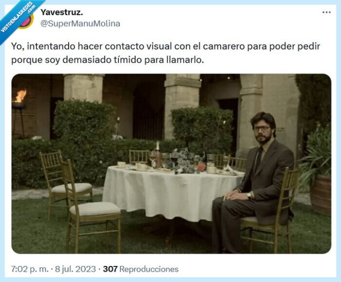 camarero,contacto,visual,tímido