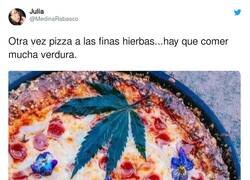 Enlace a Pizza a las finas hierbas, por @MedinaRabasco