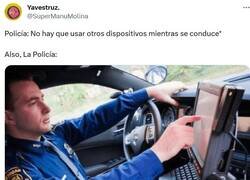 Enlace a Y la sirena para saltarse los semáforos por @supermanumolina