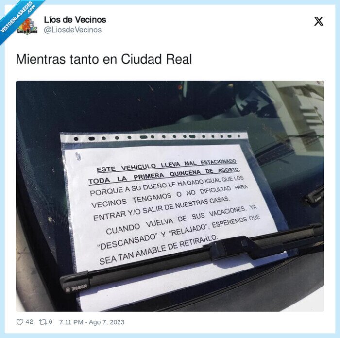 cartel,coche,mal aparcado,estacionado