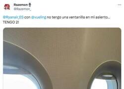 Enlace a El CM de RyanAir está bastante calentito, tal como responde creo que necesita vacaciones