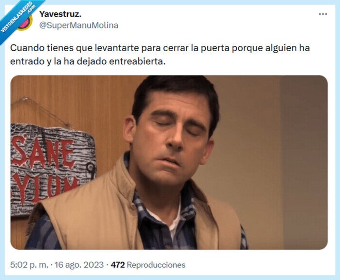 cerrar,puerta,entreabierta