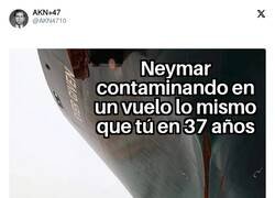 Enlace a Me siento muy estúpido ahorrando agua cuando luego veo a Neymar viajando en avión privado para comprar el panpor @AKN4710